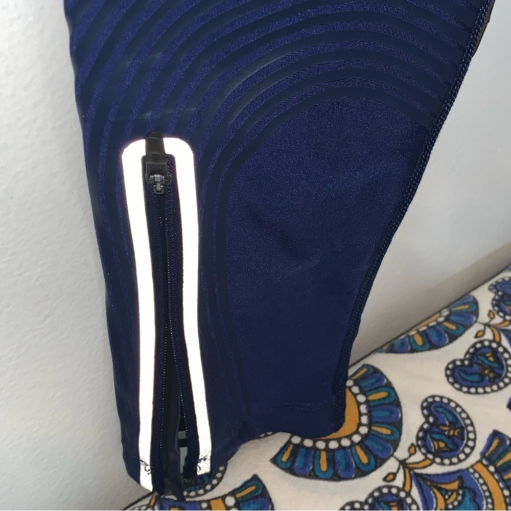 Nike Dri-Fit Power Speed Running Pants - Picture 10 of 12